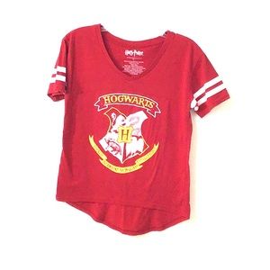 🎄Harry Potter hogwarts tee size L (JUNIORS) NWOT